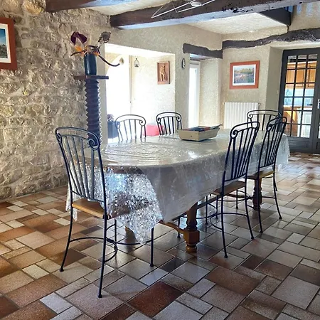 בית נופש In Near Chateau Colombier