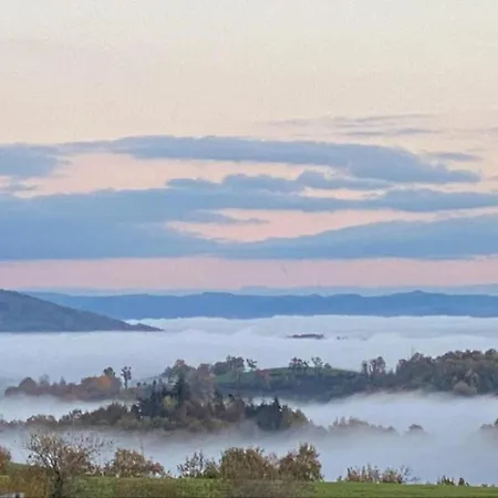 Vakantiehuis In Near Chateau Colombier