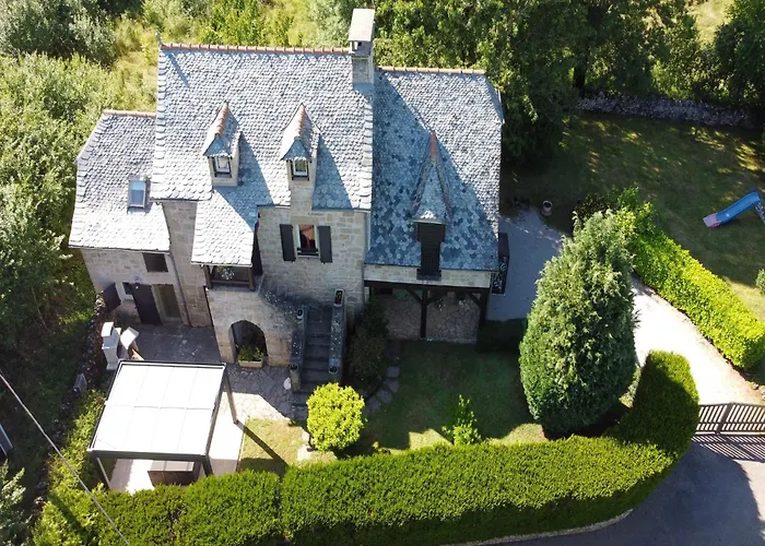 In Near Chateau Colombier Muret-le-Château